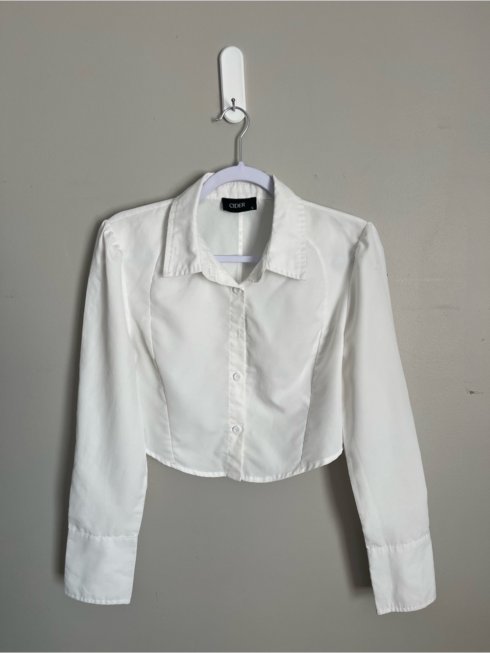 CIDER White Cropped Button-Up Blouse Sz L